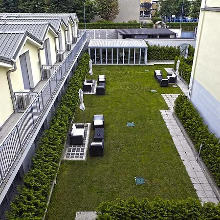 Nino Apartment *